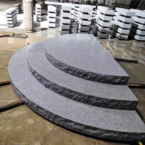 ថ្មជណ្តើរខ្មែរខ្មៅ